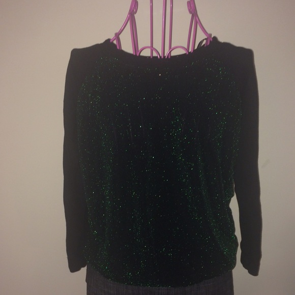 Light Sweater - Picture 2 of 3