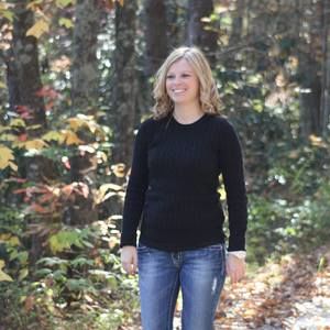 Meet your Posher, Holly