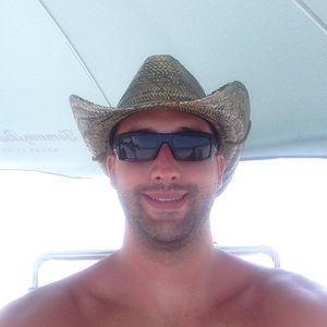 Meet your Posher, Justin