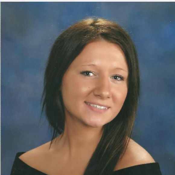 Meet your Posher, Cecilia - Picture 1 of 1