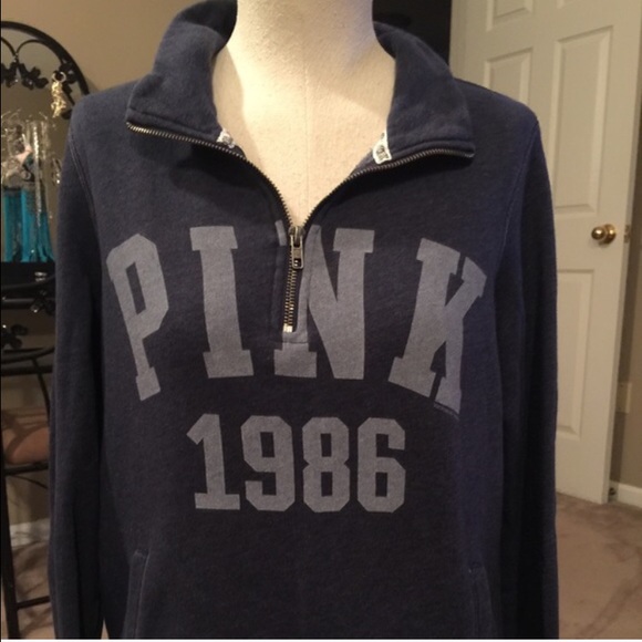 PRICE REDUCED⚡️⚡️!! VS SWEATER💕💕