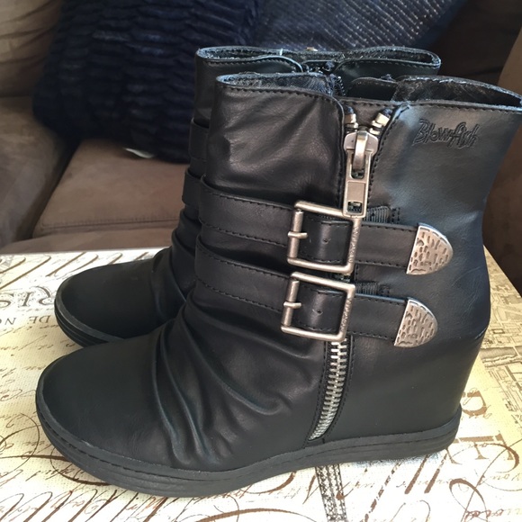 Sneaker wedges