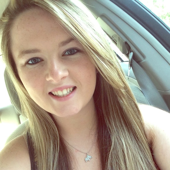 Meet your Posher, Brittany - Picture 1 of 1