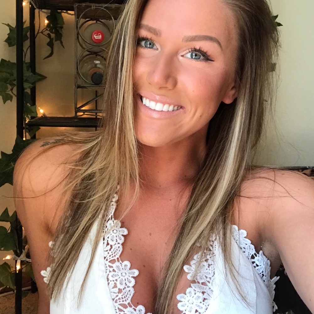 Meet your Posher, Kayla
