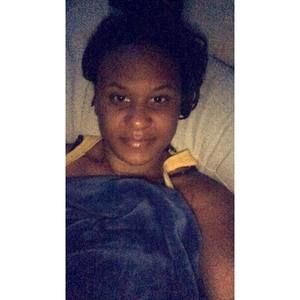 Meet your Posher, Chanel