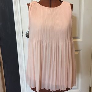 Light pink float top