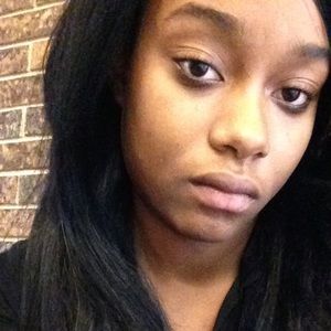 Meet your Posher, Savannah