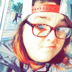 Meet your Posher, Whitney