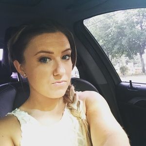 Meet your Posher, Erika