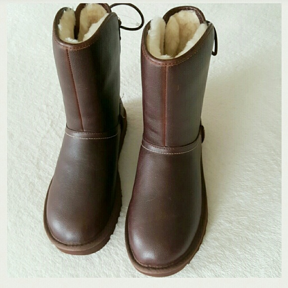 (NEW) UGG Chestnut leather 2 boots - Picture 2 of 4