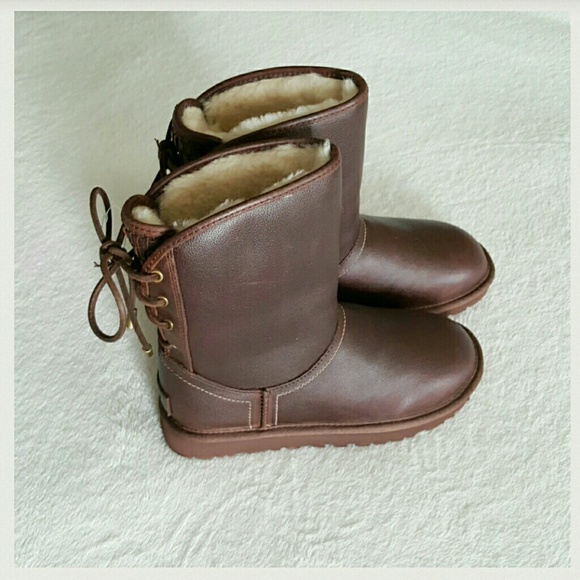 (NEW) UGG Chestnut leather 2 boots - Picture 4 of 4