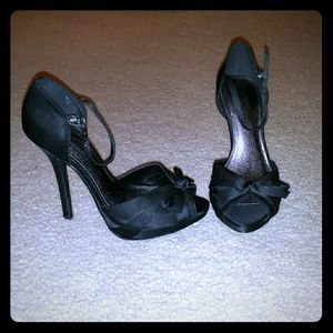 NWOB Delicious sweetheart peeptoe heels