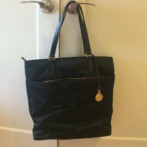 PRICE REDUCTION! Lo & Sons TT bag. Brand new!