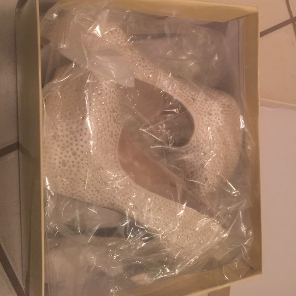 High heels - Picture 2 of 4