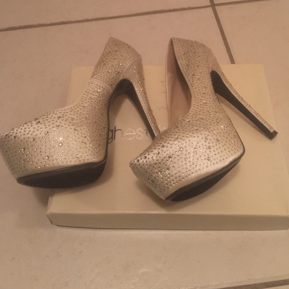 High heels - Picture 4 of 4