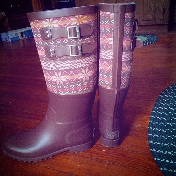 Ugg rain boots