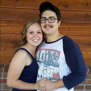 Meet your Posher, Caila