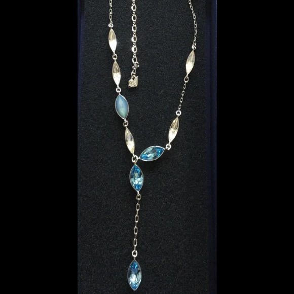 SWAROVSKI Y NECKLACE