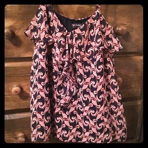 Donated 🙅🏻Beautiful flowing blouse.