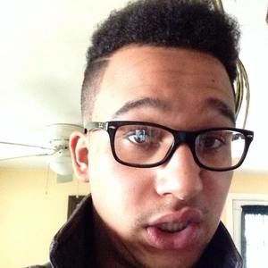 Meet your Posher, Devin