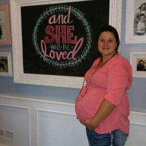 Meet your Posher, Laura