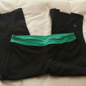 Lululemon yoga pants! Size 6