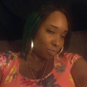 Meet your Posher, Kimitia