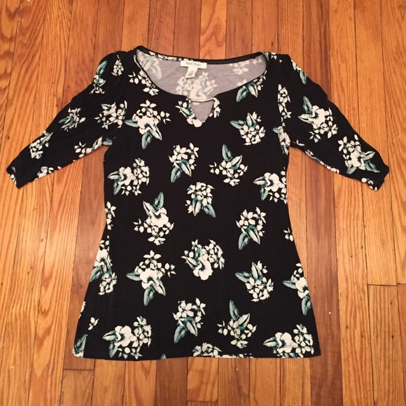 White House Black Market top