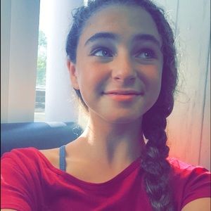 Meet your Posher, Leah