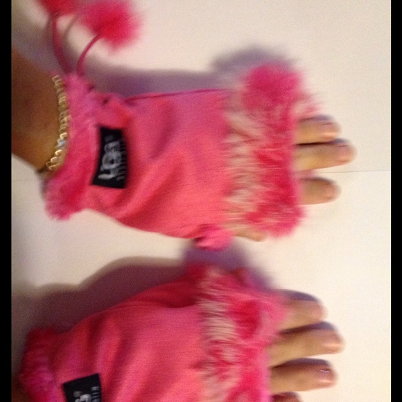 UGG PINK 3/4 GLOVES