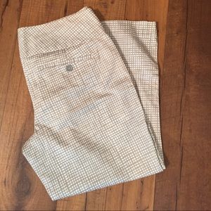 Size 6 Express editor capris white & tan