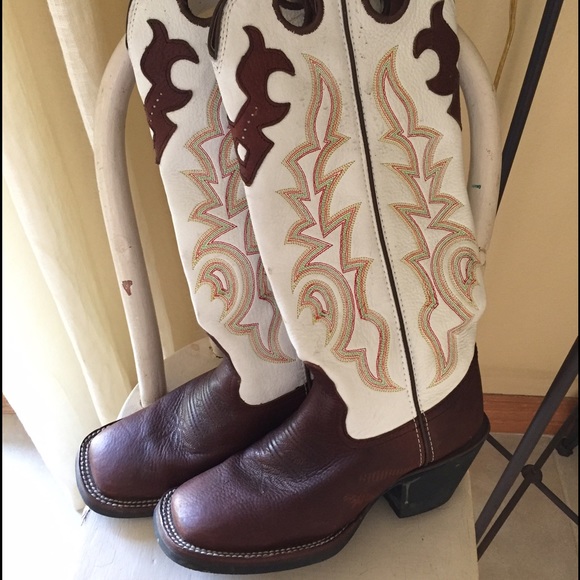 Tony Lama Buckaroo Boots