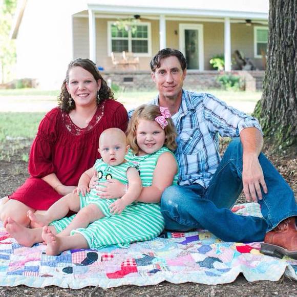 Meet your Posher, Kayla - Picture 1 of 1