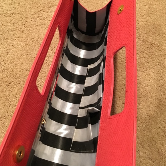 Oversized clutch - Picture 2 of 3