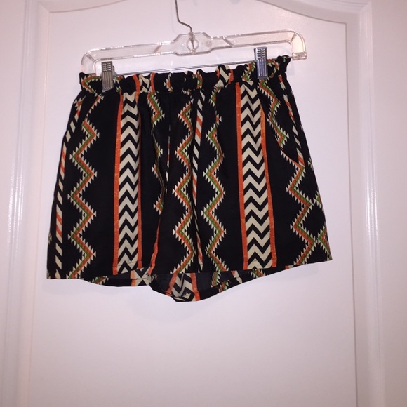 Patterned shorts