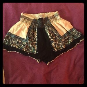 Forever 21 Contemporary Loose-fitting Shorts