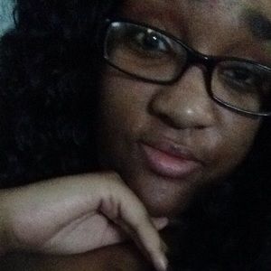 Meet your Posher, Nikkia