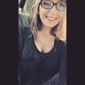 Meet your Posher, Rebekah