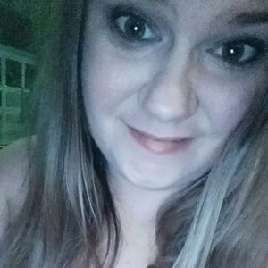 Meet your Posher, Holli