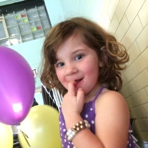 Meet your Posher, Crystal