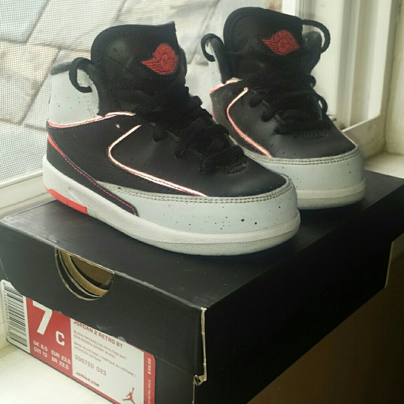 Jordan 2 Retro - Picture 3 of 4