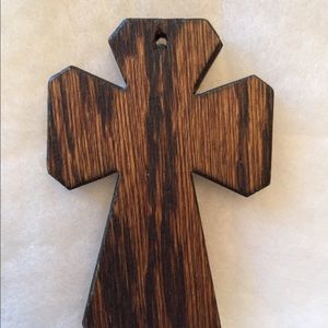 Cross pendant