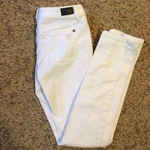White Jessica Simpson skinny jeans