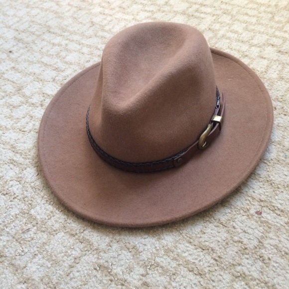 Brown/ tan wool felt hat