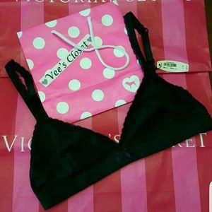 NWT VS triangle bralette large