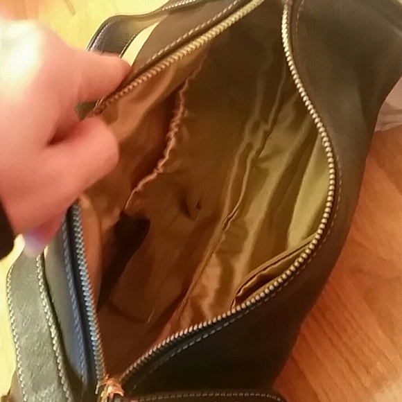 SOLD Black Maxx  New York handbag - Picture 4 of 4