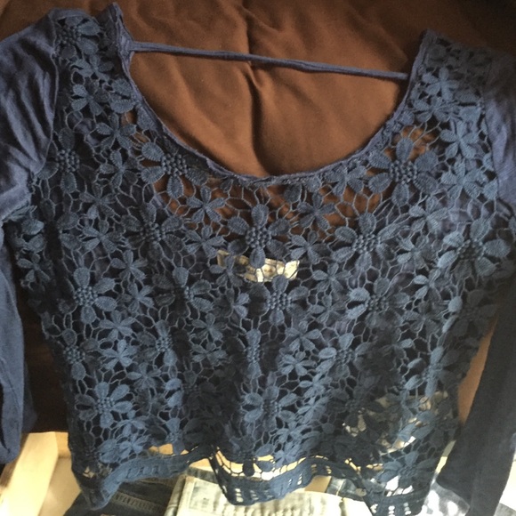 Abercrombie&Fitch navy blue lace top sz S