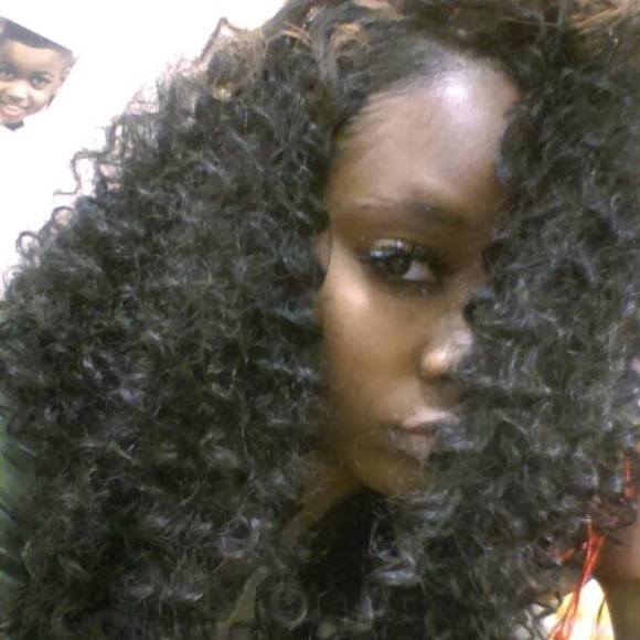 Meet your Posher, Fatima