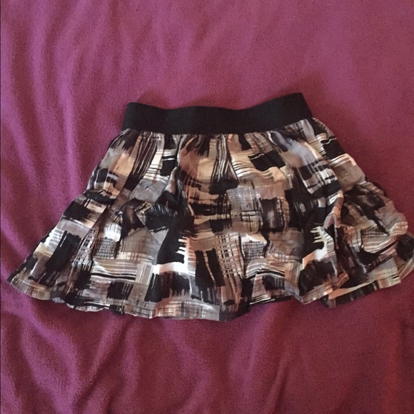 Black and Grey flowy skirt