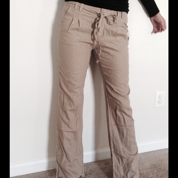 NWT Stylish Beige Pants S/M